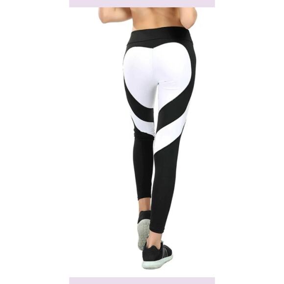 NWOT SHEIN Black & White Heart Shaped Yoga Leggings Women’s Large - Picture 1 of 7